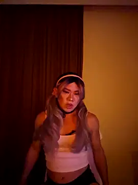 Reneta Rebekka Lopez online show from 10.25.25