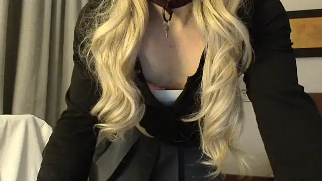 Snapshot of Reneta_Rebekka_Lopez chatting on 05.01.26 Reneta Rebekka Lopez online show from 05.01.26