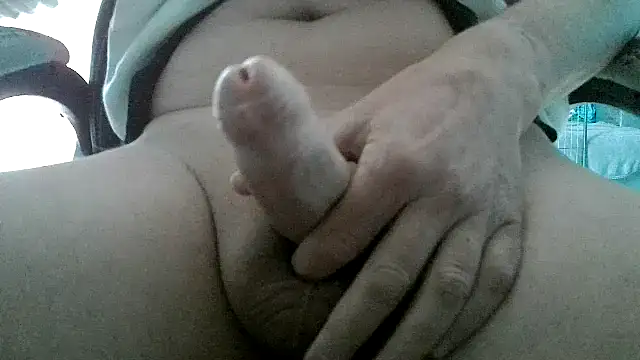 Snapshot of kriskokin69 chatting on 02.21.25 kriskokin69 online show from 02.21.25