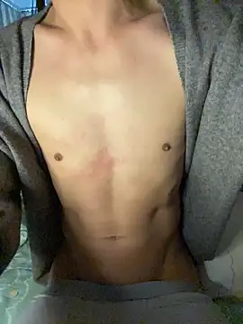 Snapshot of ADilil chatting on 04.10.26 ADilil online show from 04.10.26