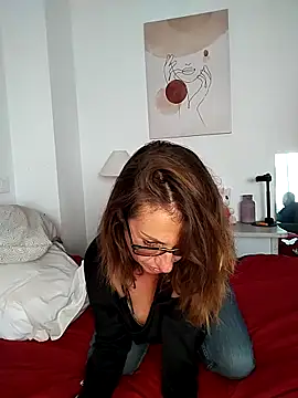 Snapshot of misslynexxx chatting on 02.19.26 misslynexxx online show from 02.19.26