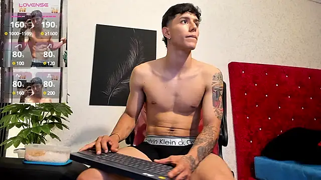 Cristopher23  online show from 03.04.25