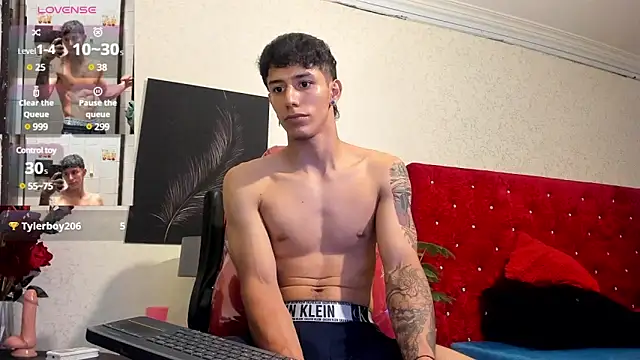 Cristopher23  online show from 03.15.25