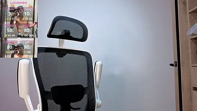 Cristopher23  online show from 10.08.25