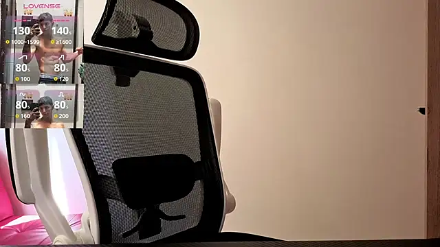 Cristopher23  online show from 10.22.25