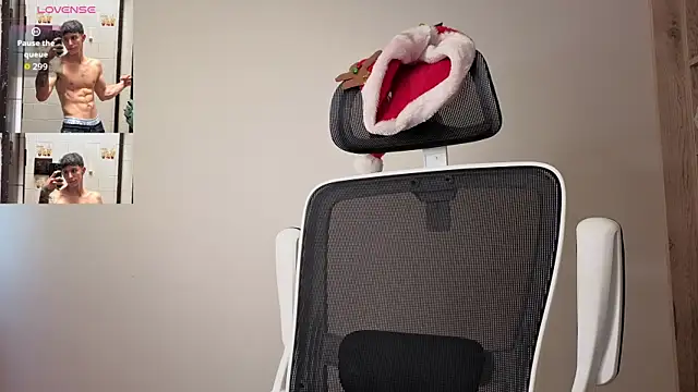 Cristopher23  online show from 12.02.25