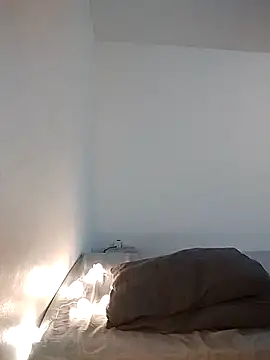 Snapshot of momopretinha chatting on 10.17.25 momopretinha online show from 10.17.25