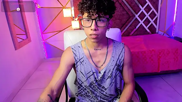 Snapshot of AkazaBoy_ chatting on 01.29.25 AkazaBoy  online show from 01.29.25