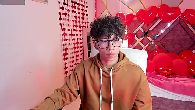 Snapshot of AkazaBoy_ chatting on 02.16.25 AkazaBoy  online show from 02.16.25