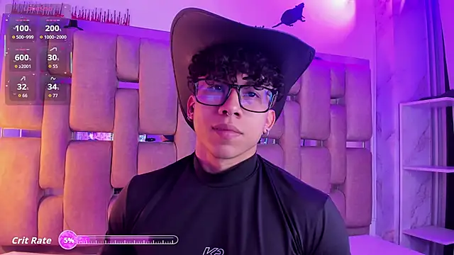 Snapshot of AkazaBoy_ chatting on 10.31.25 AkazaBoy  online show from 10.31.25