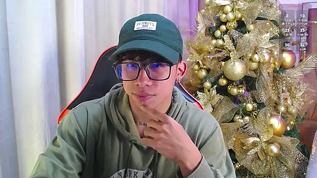 AkazaBoy  online show from 12.17.25