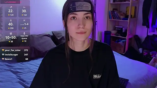 Snapshot of Space_X_Roxy_ chatting on 01.08.25 Space X Roxy  online show from 01.08.25