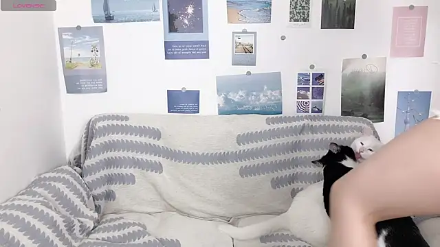 Snapshot of LiLiYbaby chatting on 03.03.25 LiLiYbaby online show from 03.03.25