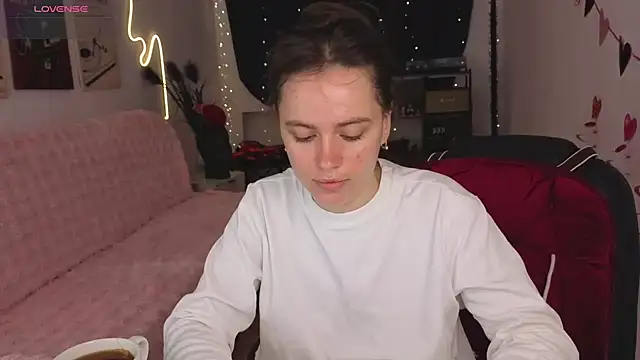 Emillias online show from 02.21.26