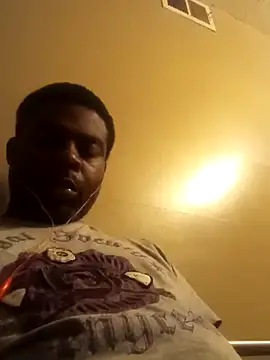 Snapshot of SLOWSTRO chatting on 02.07.25 SLOWSTRO online show from 02.07.25