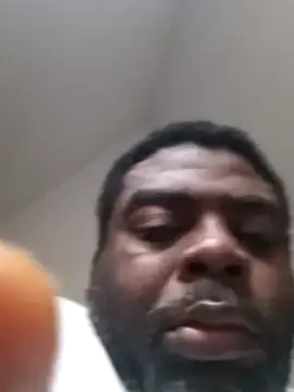 Snapshot of SLOWSTRO chatting on 02.12.25 SLOWSTRO online show from 02.12.25