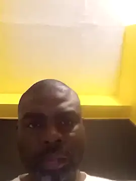 Snapshot of SLOWSTRO chatting on 03.15.25 SLOWSTRO online show from 03.15.25