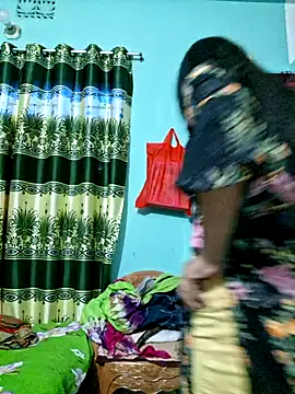 Snapshot of Sumi-roy chatting on 01.17.26 Sumi-roy online show from 01.17.26