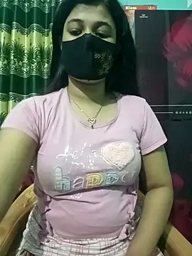 Snapshot of Sumi-roy chatting on 02.26.26 Sumi-roy online show from 02.26.26