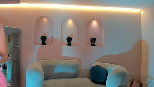 TaraLawrence online show from 10.17.25