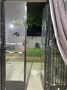 Snapshot of BeautyAuroa chatting on 02.08.25 BeautyAuroa online show from 02.08.25