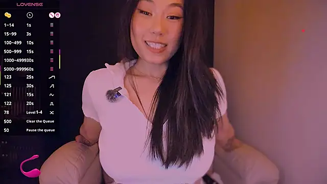 Snapshot of kimmy_chi_ chatting on 06.30.26 kimmy chi online show from 06.30.26