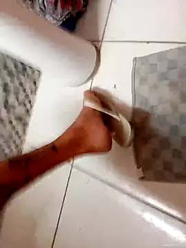 Snapshot of noar_nopaul chatting on 03.04.25 noar nopaul online show from 03.04.25