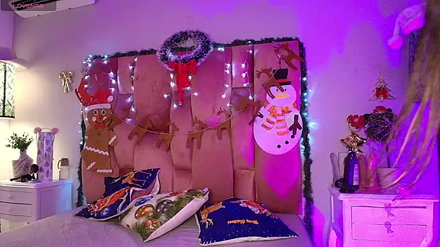 SweetBonniie online show from 12.15.25