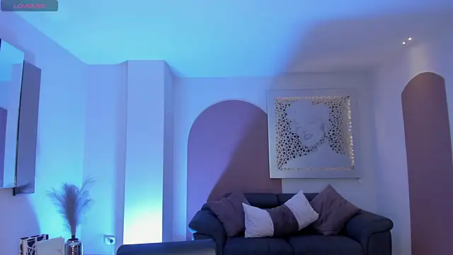 MaddisonLowe online show from 02.12.26