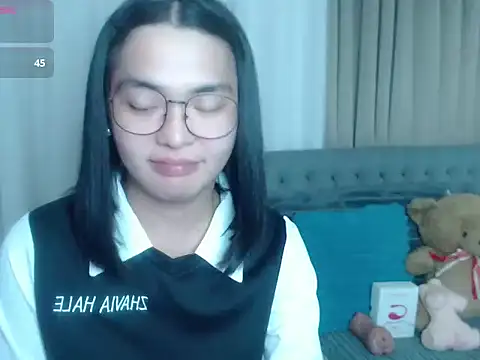 zhaviahale21 online show from 06.28.26
