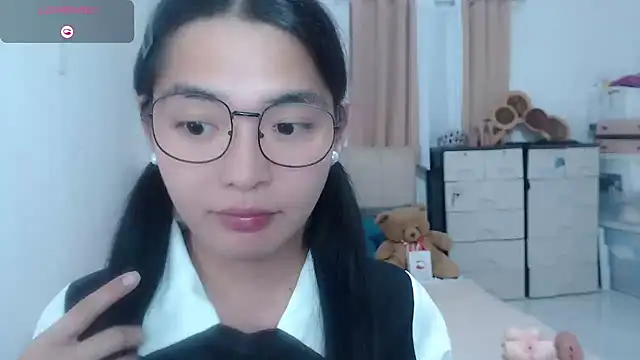 zhaviahale21 online show from 07.28.26