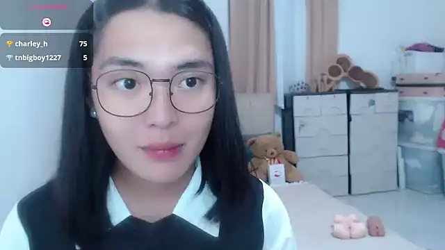 zhaviahale21 online show from 07.28.26