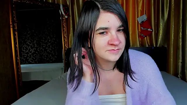  Polly Love  online show from 01.19.26