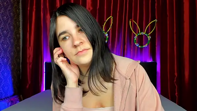  Polly Love  online show from 04.11.26