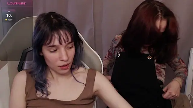 Snapshot of Robin_yourss chatting on 03.06.26 Robin yourss online show from 03.06.26