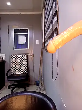 DickDiva1 online show from 03.16.25