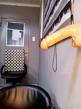 DickDiva1 online show from 03.21.25