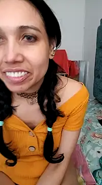 Snapshot of KimPielCanela chatting on 02.26.25 KimPielCanela online show from 02.26.25
