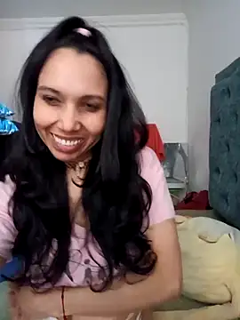 Snapshot of KimPielCanela chatting on 03.14.25 KimPielCanela online show from 03.14.25