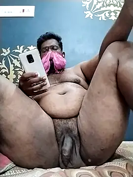 Snapshot of naughtykarthiktamilboy975 chatting on 10.01.25 naughtykarthiktamilboy975 online show from 10.01.25