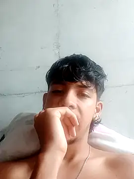 Snapshot of Elputas chatting on 11.02.25 Elputas online show from 11.02.25