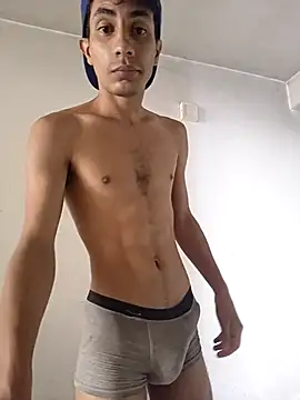 Snapshot of divinityros chatting on 10.07.25 divinityros online show from 10.07.25