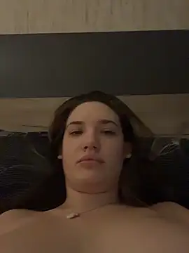 Holly Molii online show from 04.10.26