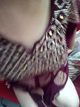 Snapshot of yourtamilcouple chatting on 01.11.26 yourtamilcouple online show from 01.11.26