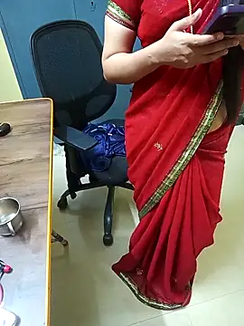 Snapshot of yourtamilcouple chatting on 02.22.26 yourtamilcouple online show from 02.22.26