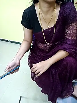 Snapshot of yourtamilcouple chatting on 02.26.26 yourtamilcouple online show from 02.26.26