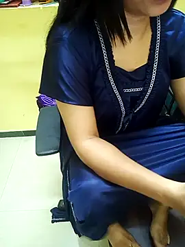 Snapshot of yourtamilcouple chatting on 03.01.26 yourtamilcouple online show from 03.01.26