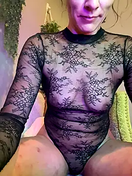 Snapshot of Naughty_pussy2cum chatting on 10.07.25 Naughty pussy2cum online show from 10.07.25