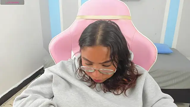 Snapshot of im_angels77 chatting on 01.13.25 im angels77 online show from 01.13.25