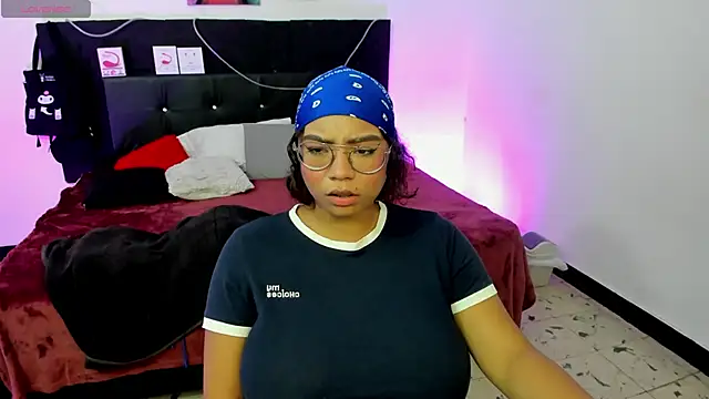 Snapshot of im_angels77 chatting on 02.23.25 im angels77 online show from 02.23.25